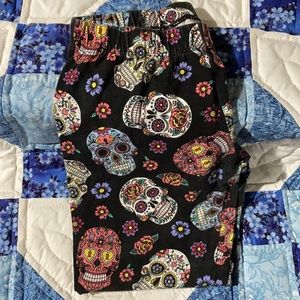 colorful skull leggings